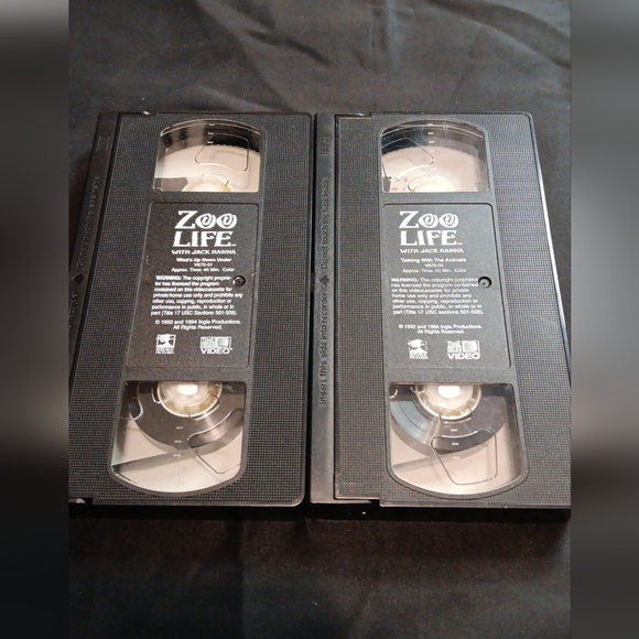 2 Zoo Life VHS Tapes - Picture 10 of 10